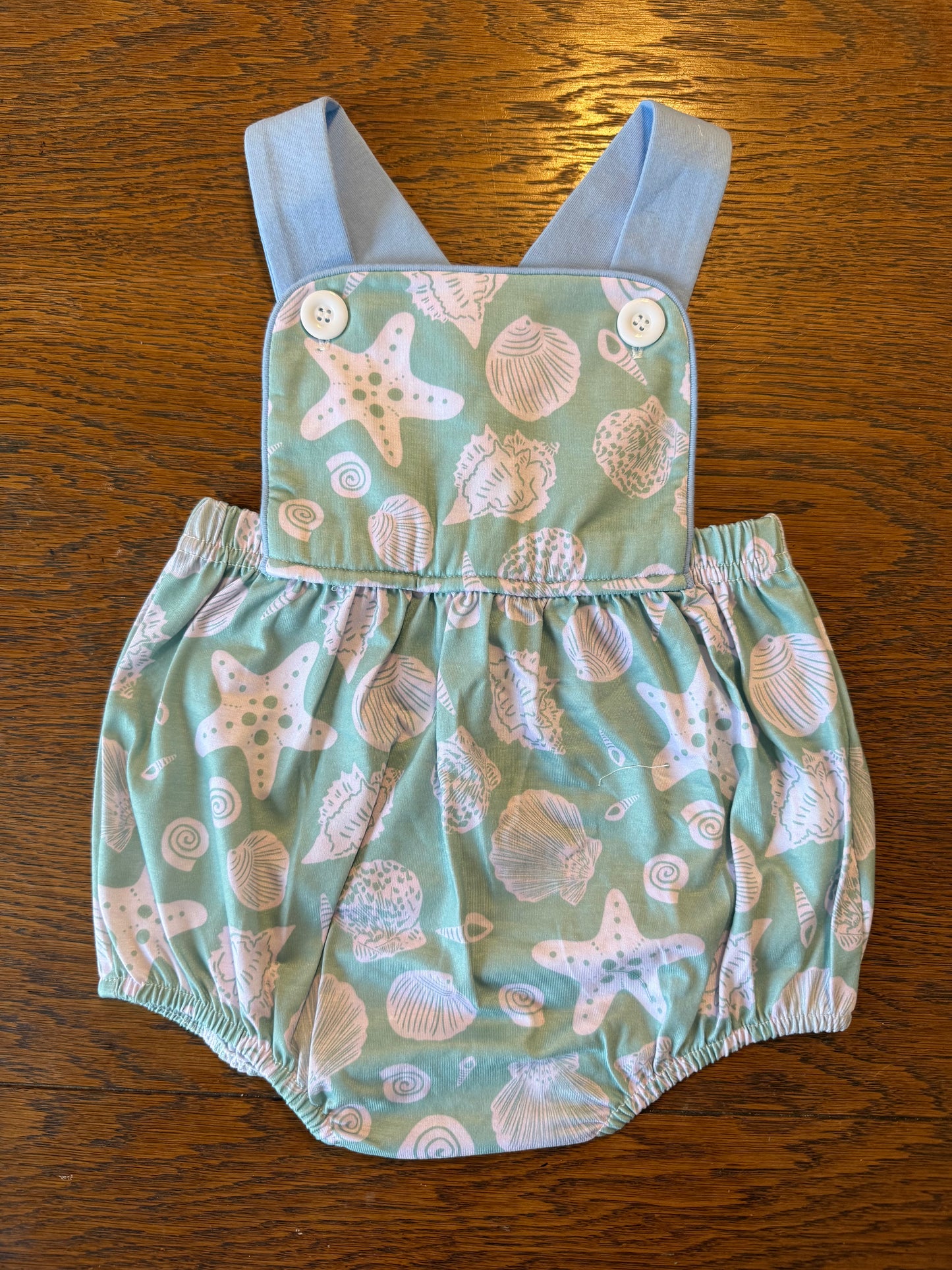 Green & White Seashells Sibling Set