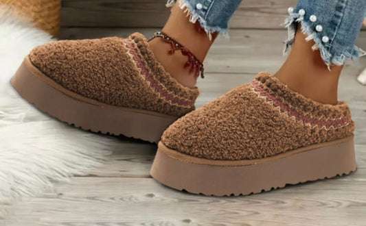 Sherpa Like Tan Slipper