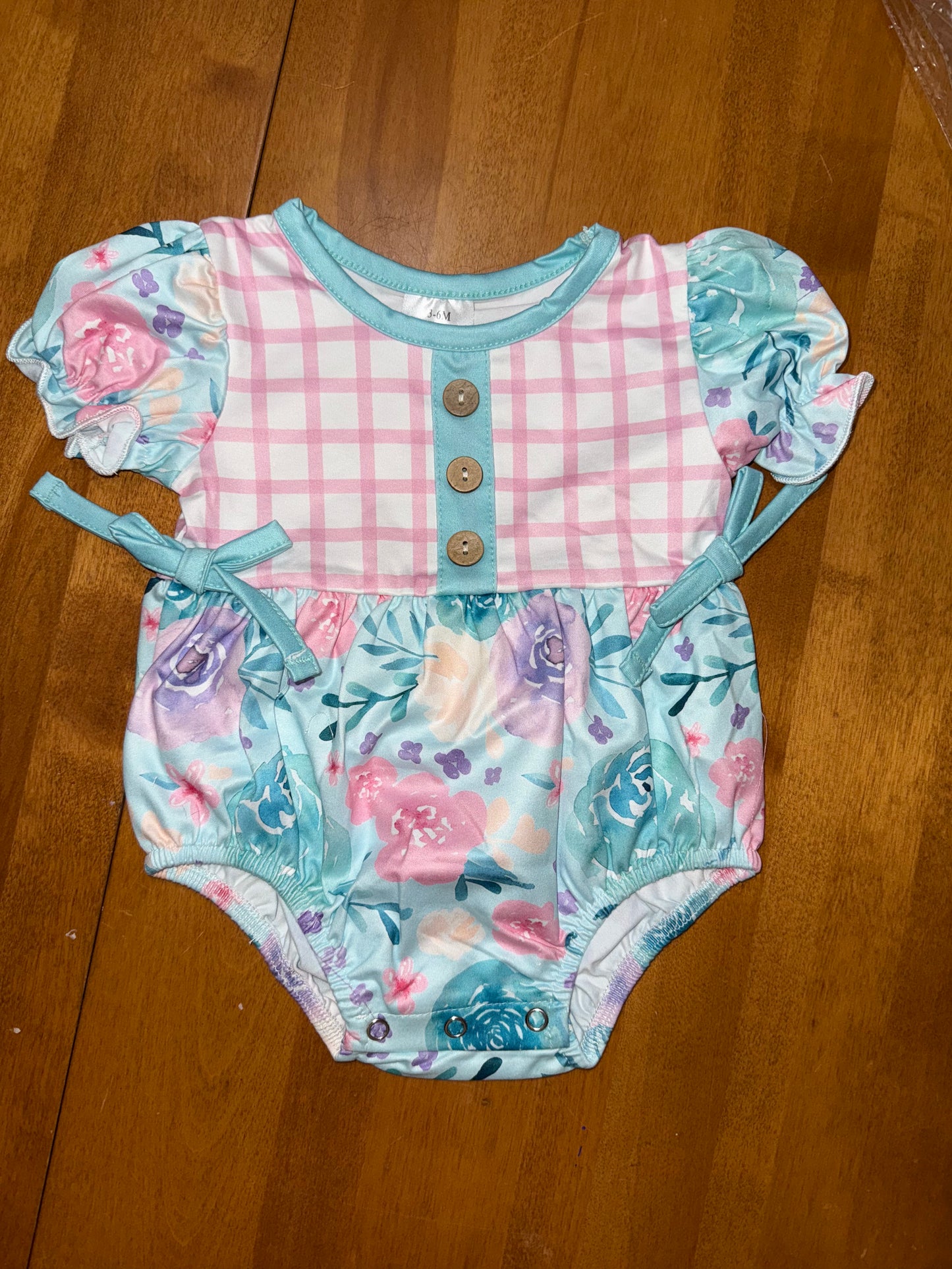 Pink Lattice with Blue Floral Bubble
