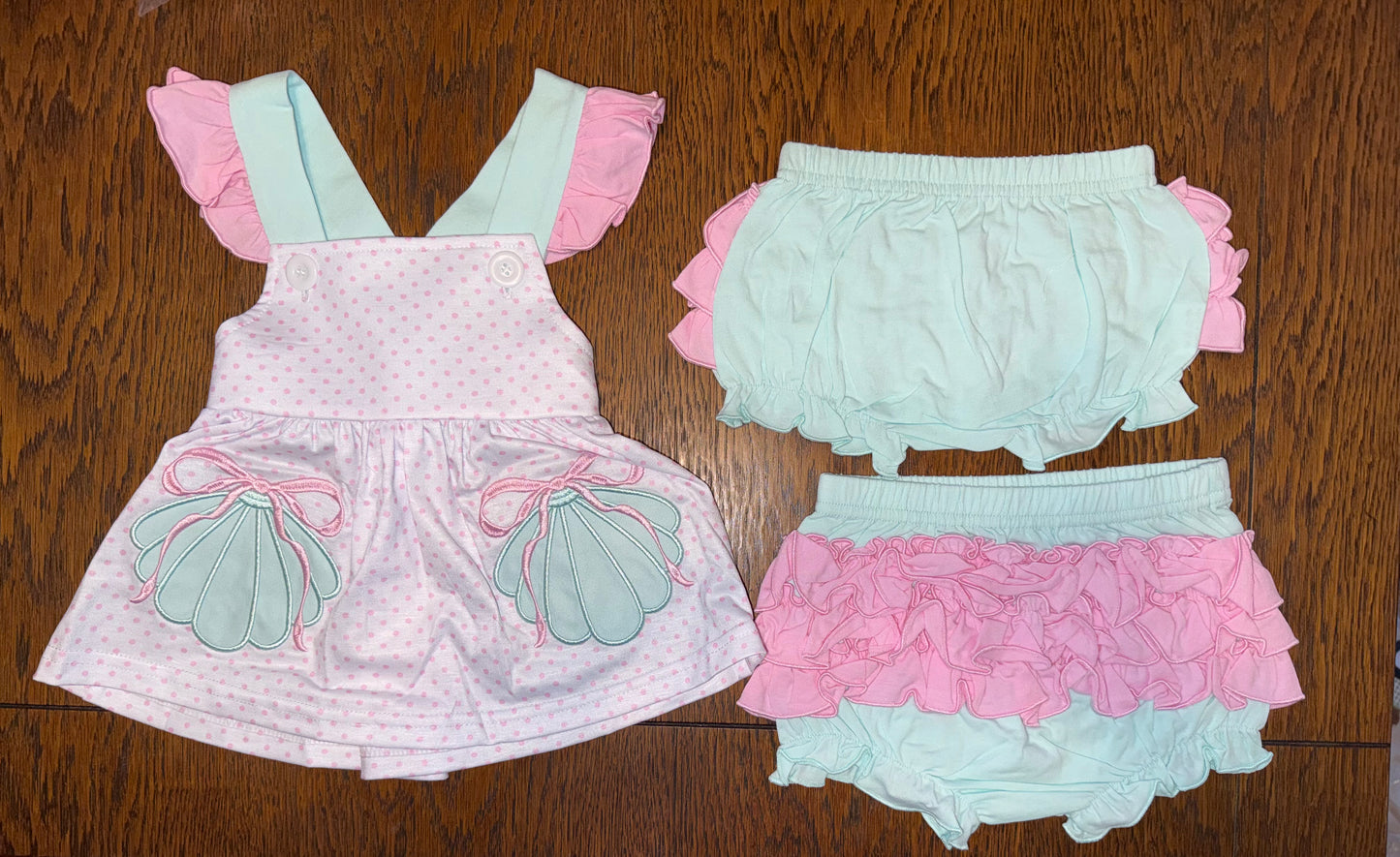 Light Pink & Blue Seashell