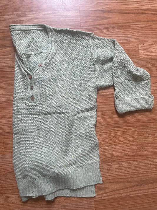 Green 3/4 sleeve Sweater