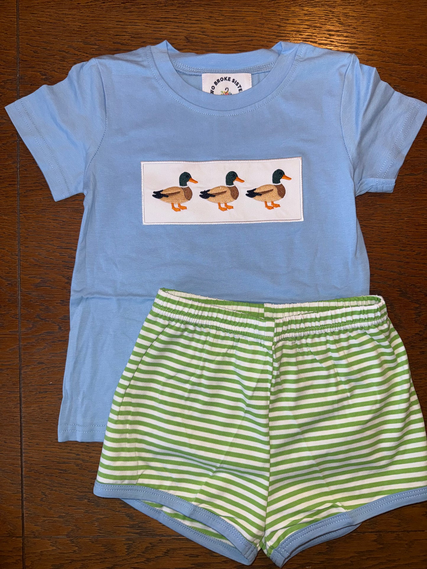 Green Stripe Three Ducks